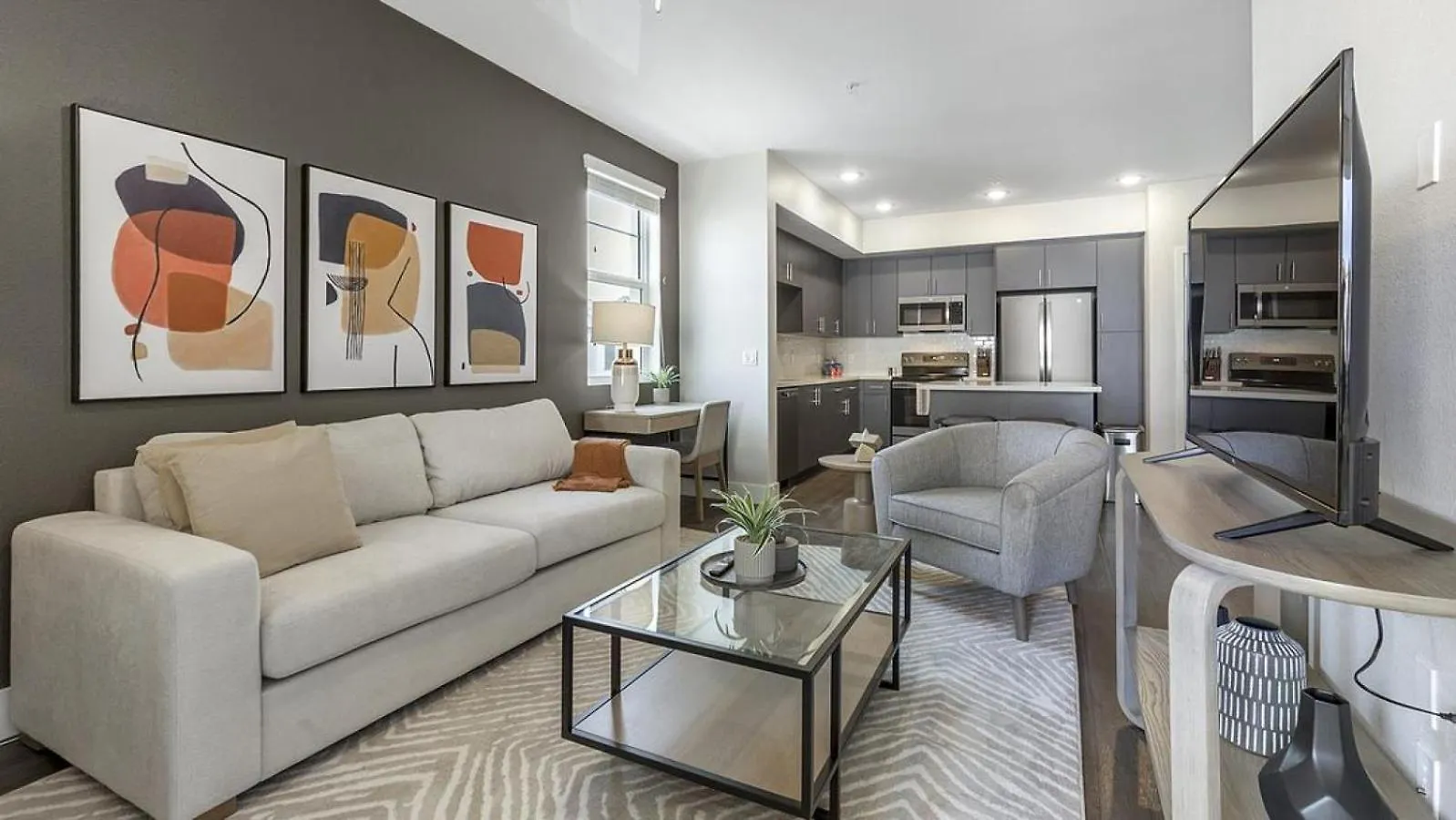 Landing At Latitude At Godley Station - 1 Bedroom In Savannah