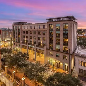 Cambria Downtown Historic District Hotel